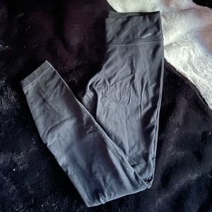 SOLD. Nike Women’s Legendary Training Tights - Size Medium